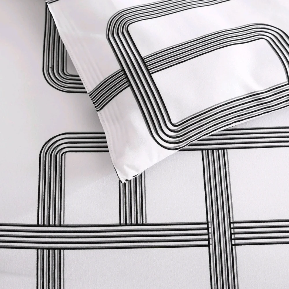 City Scene NWT 3-Pc King Mainline Microfiber Comforter & Sham Set Geometric
